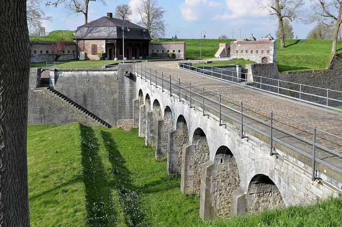 Maubeuge/immobilier/CENTURY21 Art-Immo/maubeuge remparts