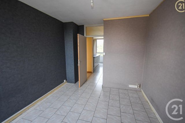Afficher la photo en grand appartement à vendre - 5 pièces - 77.65 m2 - MAUBEUGE - 59 - NORD-PAS-DE-CALAIS - Century 21 Art-Immo
