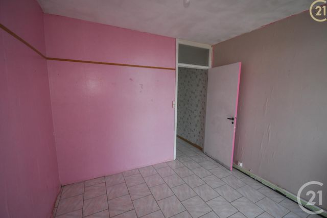 Afficher la photo en grand appartement à vendre - 5 pièces - 77.65 m2 - MAUBEUGE - 59 - NORD-PAS-DE-CALAIS - Century 21 Art-Immo