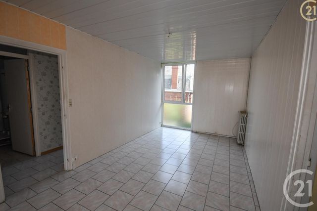 Afficher la photo en grand appartement à vendre - 5 pièces - 77.65 m2 - MAUBEUGE - 59 - NORD-PAS-DE-CALAIS - Century 21 Art-Immo