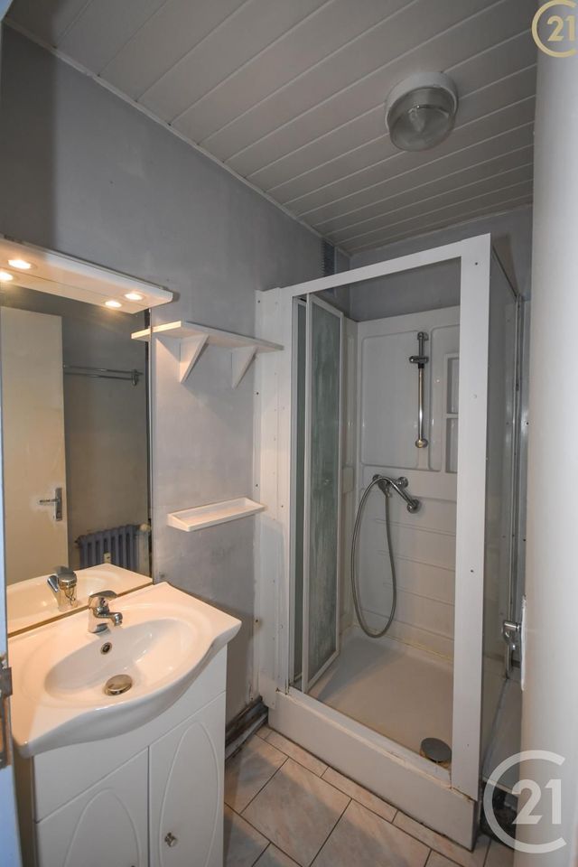 Afficher la photo en grand appartement à vendre - 5 pièces - 77.65 m2 - MAUBEUGE - 59 - NORD-PAS-DE-CALAIS - Century 21 Art-Immo