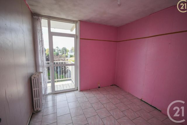 Afficher la photo en grand appartement à vendre - 5 pièces - 77.65 m2 - MAUBEUGE - 59 - NORD-PAS-DE-CALAIS - Century 21 Art-Immo