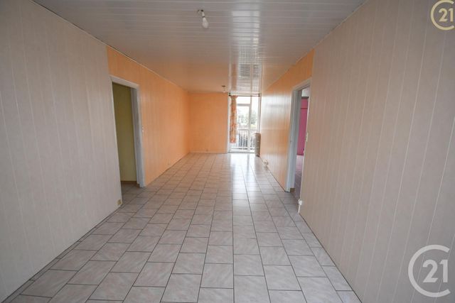 Afficher la photo en grand appartement à vendre - 5 pièces - 77.65 m2 - MAUBEUGE - 59 - NORD-PAS-DE-CALAIS - Century 21 Art-Immo