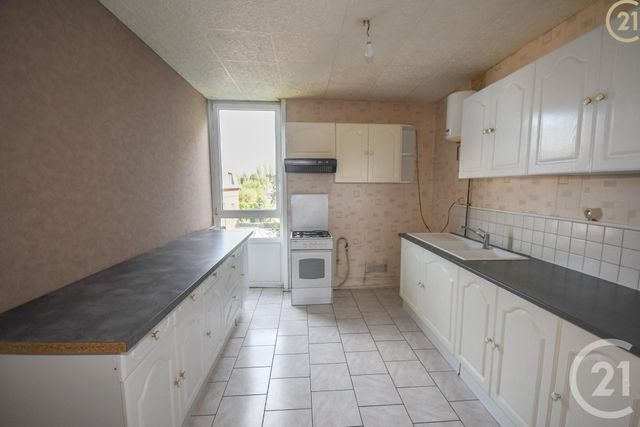 Afficher la photo en grand appartement à vendre - 5 pièces - 77.65 m2 - MAUBEUGE - 59 - NORD-PAS-DE-CALAIS - Century 21 Art-Immo