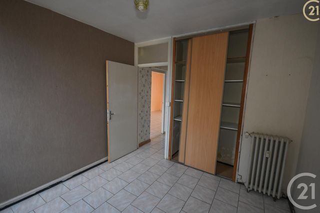 Afficher la photo en grand appartement à vendre - 5 pièces - 77.65 m2 - MAUBEUGE - 59 - NORD-PAS-DE-CALAIS - Century 21 Art-Immo