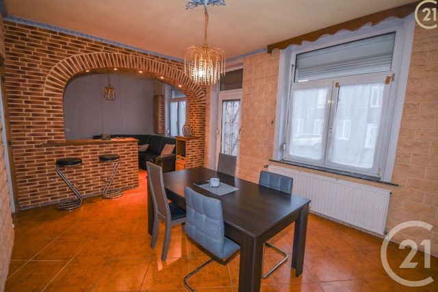maison à vendre - 9 pièces - 144.7 m2 - HAUTMONT - 59 - NORD-PAS-DE-CALAIS - Century 21 Art-Immo maison à vendre - 9 pièces - 144.7 m2 - HAUTMONT - 59 - NORD-PAS-DE-CALAIS - Century 21 Art-Immo