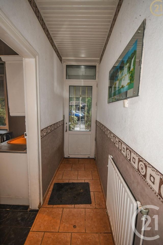 maison à vendre - 9 pièces - 144.7 m2 - HAUTMONT - 59 - NORD-PAS-DE-CALAIS - Century 21 Art-Immo maison à vendre - 9 pièces - 144.7 m2 - HAUTMONT - 59 - NORD-PAS-DE-CALAIS - Century 21 Art-Immo