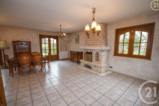 maison à vendre - 6 pièces - 139.17 m2 - MAUBEUGE - 59 - NORD-PAS-DE-CALAIS - Century 21 Art-Immo maison à vendre - 6 pièces - 139.17 m2 - MAUBEUGE - 59 - NORD-PAS-DE-CALAIS - Century 21 Art-Immo