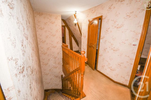 maison à vendre - 6 pièces - 139.17 m2 - MAUBEUGE - 59 - NORD-PAS-DE-CALAIS - Century 21 Art-Immo maison à vendre - 6 pièces - 139.17 m2 - MAUBEUGE - 59 - NORD-PAS-DE-CALAIS - Century 21 Art-Immo