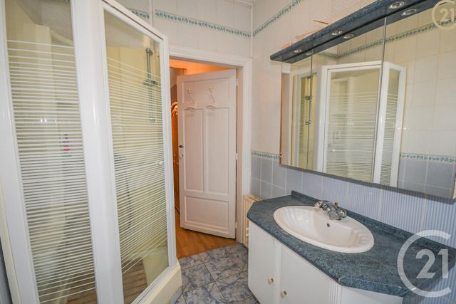 maison à vendre - 5 pièces - 127.1 m2 - MAUBEUGE - 59 - NORD-PAS-DE-CALAIS - Century 21 Art-Immo maison à vendre - 5 pièces - 127.1 m2 - MAUBEUGE - 59 - NORD-PAS-DE-CALAIS - Century 21 Art-Immo