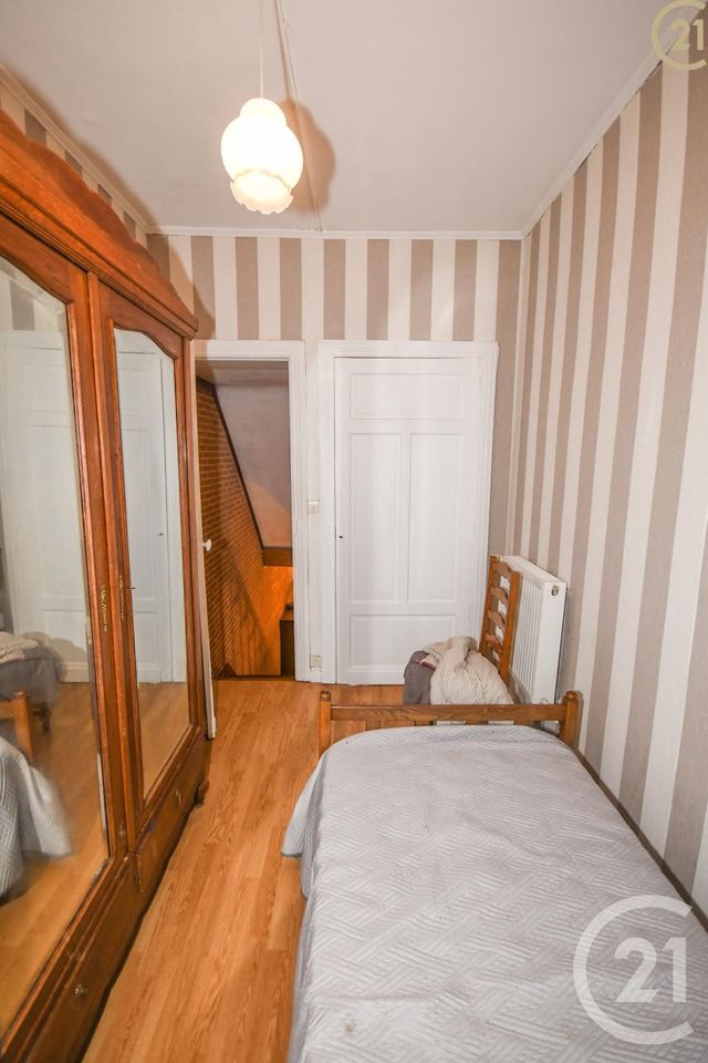 maison à vendre - 5 pièces - 127.1 m2 - MAUBEUGE - 59 - NORD-PAS-DE-CALAIS - Century 21 Art-Immo maison à vendre - 5 pièces - 127.1 m2 - MAUBEUGE - 59 - NORD-PAS-DE-CALAIS - Century 21 Art-Immo