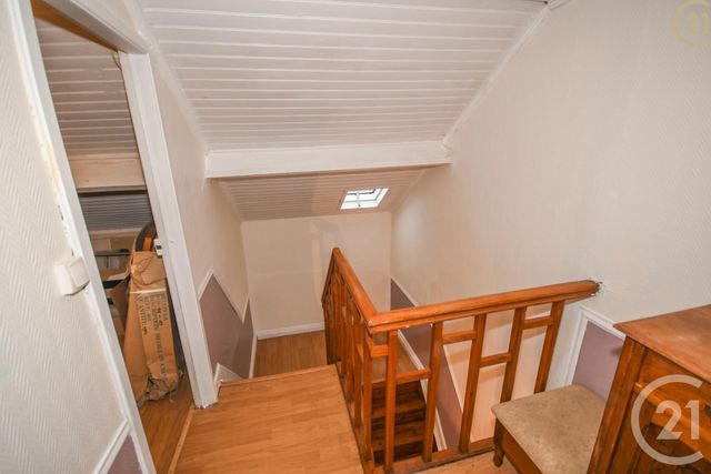 maison à vendre - 5 pièces - 127.1 m2 - MAUBEUGE - 59 - NORD-PAS-DE-CALAIS - Century 21 Art-Immo maison à vendre - 5 pièces - 127.1 m2 - MAUBEUGE - 59 - NORD-PAS-DE-CALAIS - Century 21 Art-Immo