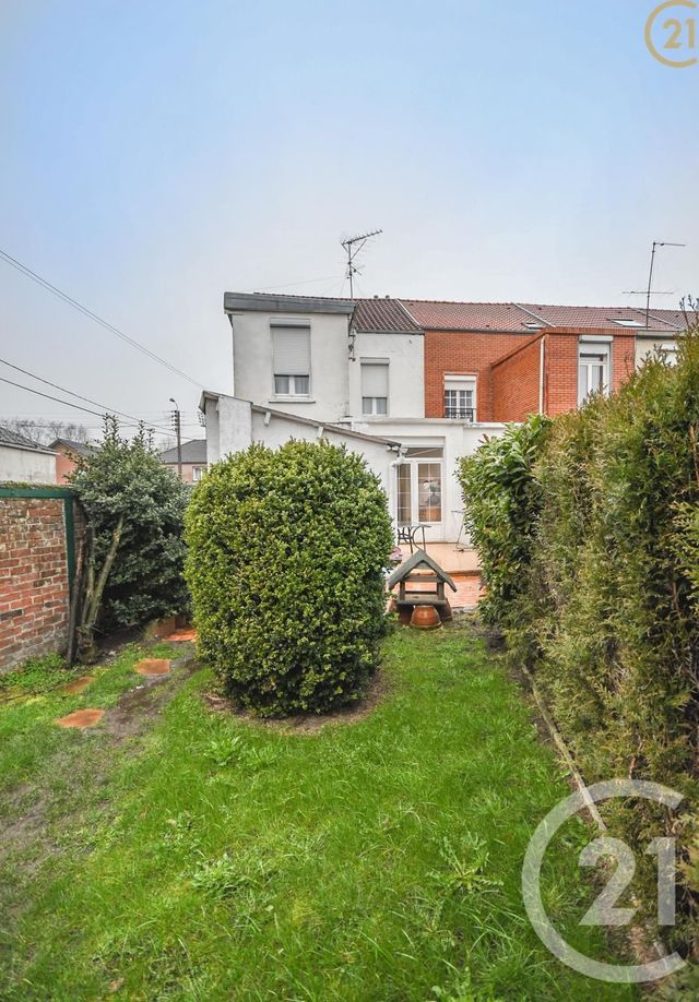 maison à vendre - 5 pièces - 127.1 m2 - MAUBEUGE - 59 - NORD-PAS-DE-CALAIS - Century 21 Art-Immo maison à vendre - 5 pièces - 127.1 m2 - MAUBEUGE - 59 - NORD-PAS-DE-CALAIS - Century 21 Art-Immo