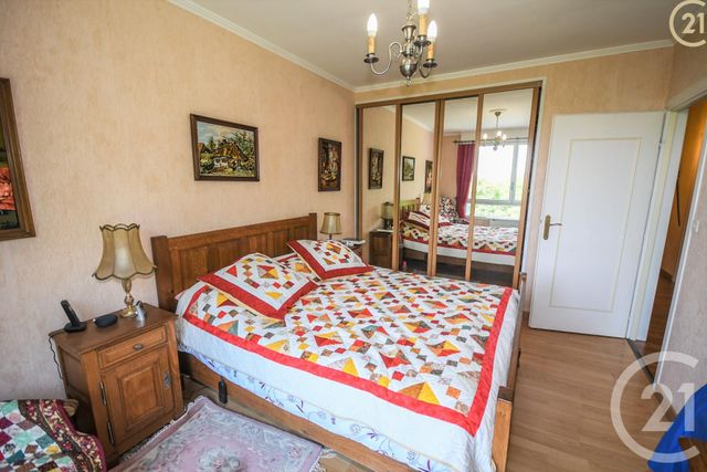 Afficher la photo en grand Appartement F5 à vendre - 9 pièces - 110.97 m2 - MAUBEUGE - 59 - NORD-PAS-DE-CALAIS - Century 21 Art-Immo