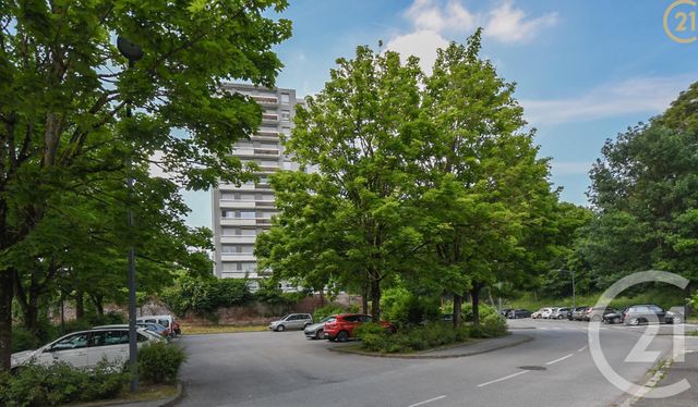 Afficher la photo en grand Appartement F5 à vendre - 9 pièces - 110.97 m2 - MAUBEUGE - 59 - NORD-PAS-DE-CALAIS - Century 21 Art-Immo