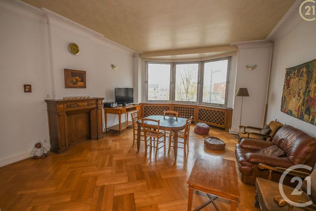 Afficher la photo en grand Appartement Duplex à vendre - 11 pièces - 172.46 m2 - HAUTMONT - 59 - NORD-PAS-DE-CALAIS - Century 21 Art-Immo