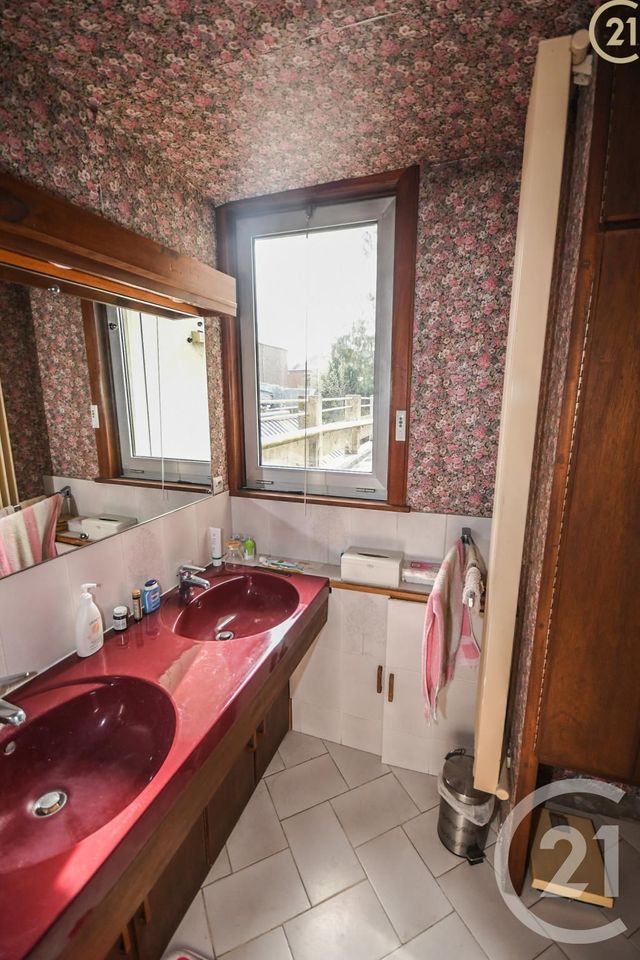 Afficher la photo en grand Appartement Duplex à vendre - 11 pièces - 172.46 m2 - HAUTMONT - 59 - NORD-PAS-DE-CALAIS - Century 21 Art-Immo