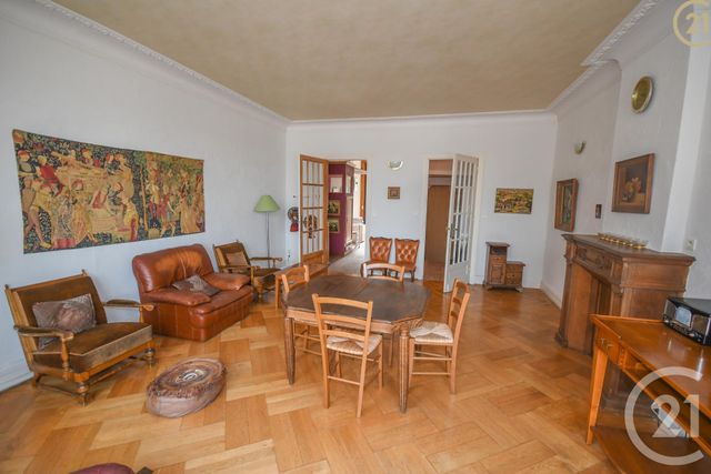 Afficher la photo en grand Appartement Duplex à vendre - 11 pièces - 172.46 m2 - HAUTMONT - 59 - NORD-PAS-DE-CALAIS - Century 21 Art-Immo
