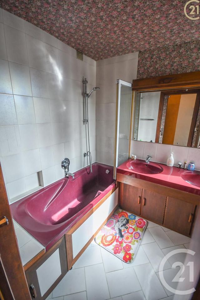 Afficher la photo en grand Appartement Duplex à vendre - 11 pièces - 172.46 m2 - HAUTMONT - 59 - NORD-PAS-DE-CALAIS - Century 21 Art-Immo