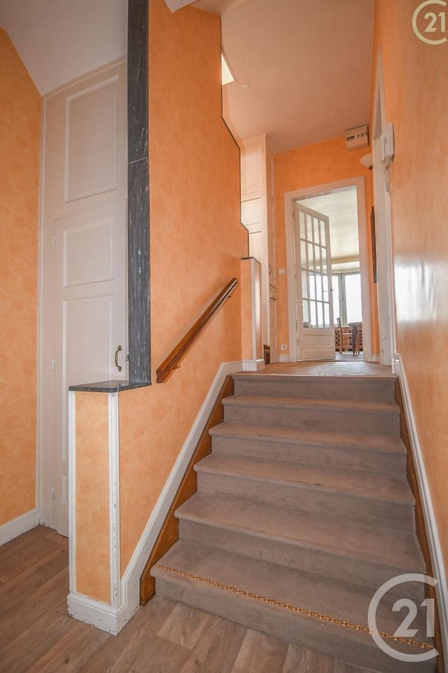 Afficher la photo en grand Appartement Duplex à vendre - 11 pièces - 172.46 m2 - HAUTMONT - 59 - NORD-PAS-DE-CALAIS - Century 21 Art-Immo