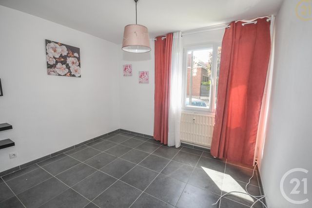 Appartement F4 à vendre - 4 pièces - 55.75 m2 - MAUBEUGE - 59 - NORD-PAS-DE-CALAIS - Century 21 Art-Immo Appartement F4 à vendre - 4 pièces - 55.75 m2 - MAUBEUGE - 59 - NORD-PAS-DE-CALAIS - Century 21 Art-Immo