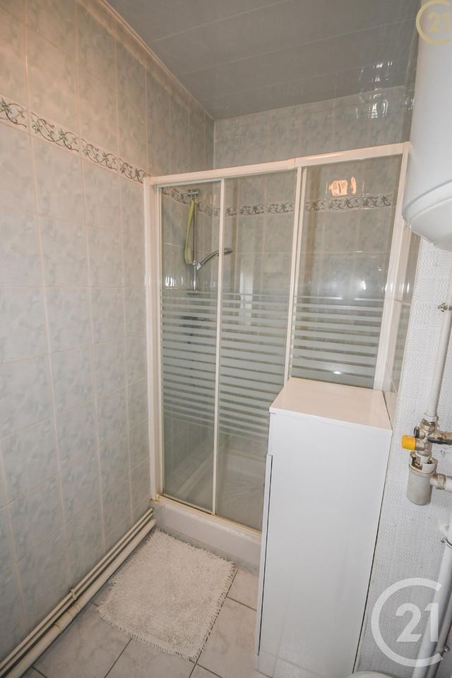 Afficher la photo en grand Appartement F2 à vendre - 3 pièces - 47.0 m2 - MAUBEUGE - 59 - NORD-PAS-DE-CALAIS - Century 21 Art-Immo
