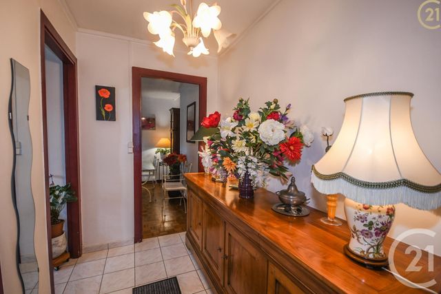 Afficher la photo en grand Appartement F2 à vendre - 3 pièces - 47.0 m2 - MAUBEUGE - 59 - NORD-PAS-DE-CALAIS - Century 21 Art-Immo