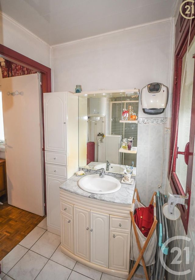 Afficher la photo en grand Appartement F2 à vendre - 3 pièces - 47.0 m2 - MAUBEUGE - 59 - NORD-PAS-DE-CALAIS - Century 21 Art-Immo