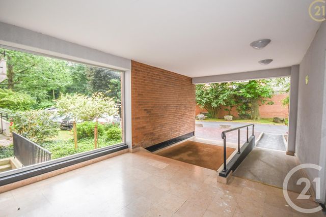 Afficher la photo en grand Appartement F4 à vendre - 5 pièces - 88.0 m2 - MAUBEUGE - 59 - NORD-PAS-DE-CALAIS - Century 21 Art-Immo