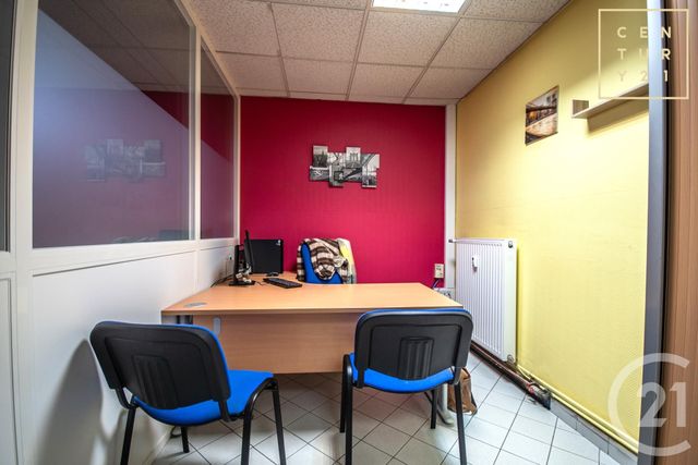 Appartement Local à vendre - 7 pièces - 76.0 m2 - MAUBEUGE - 59 - NORD-PAS-DE-CALAIS - Century 21 Art-Immo