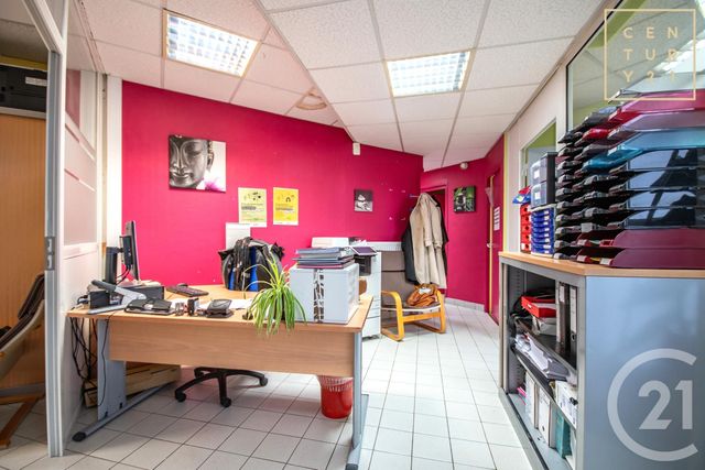 Appartement Local à vendre - 7 pièces - 76.0 m2 - MAUBEUGE - 59 - NORD-PAS-DE-CALAIS - Century 21 Art-Immo