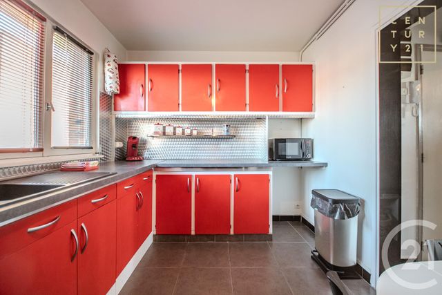 Appartement à vendre - 5 pièces - 78.52 m2 - MAUBEUGE - 59 - NORD-PAS-DE-CALAIS - Century 21 Art-Immo