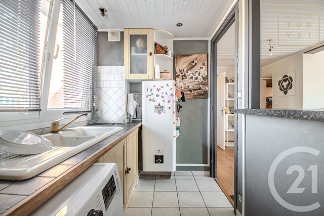 Appartement F3 à vendre - 4 pièces - 60.0 m2 - MAUBEUGE - 59 - NORD-PAS-DE-CALAIS - Century 21 Art-Immo