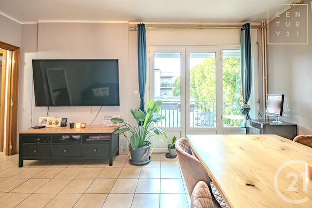 Appartement F4 à vendre - 4 pièces - 74.0 m2 - MAUBEUGE - 59 - NORD-PAS-DE-CALAIS - Century 21 Art-Immo