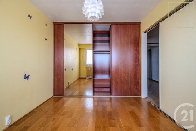 Afficher la photo en grand Appartement F2 à louer - 3 pièces - 52.28 m2 - MAUBEUGE - 59 - NORD-PAS-DE-CALAIS - Century 21 Art-Immo