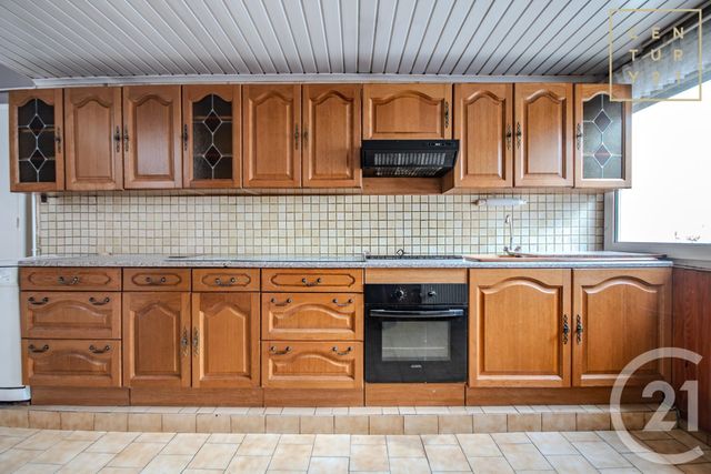 maison à vendre - 5 pièces - 80.0 m2 - HAUTMONT - 59 - NORD-PAS-DE-CALAIS - Century 21 Art-Immo