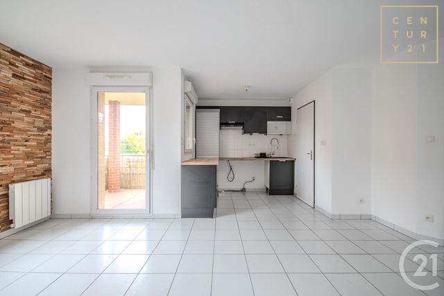 Appartement T3 à louer - 4 pièces - 62.05 m2 - MAUBEUGE - 59 - NORD-PAS-DE-CALAIS - Century 21 Art-Immo