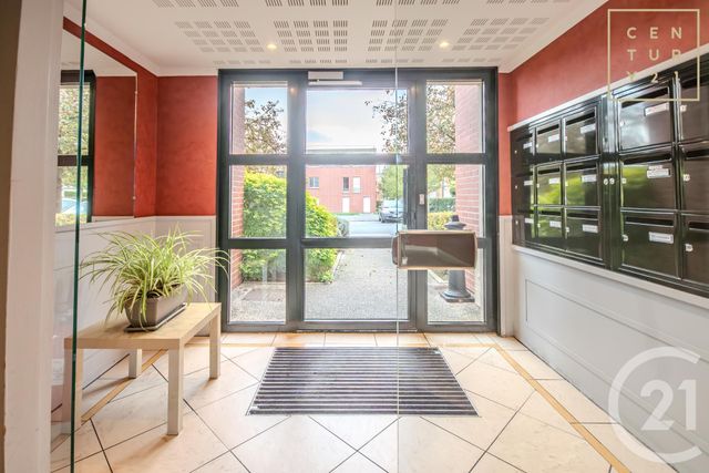 Appartement T3 à louer - 4 pièces - 62.05 m2 - MAUBEUGE - 59 - NORD-PAS-DE-CALAIS - Century 21 Art-Immo