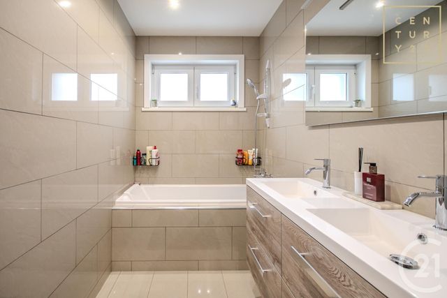 maison à vendre - 6 pièces - 93.0 m2 - JEUMONT - 59 - NORD-PAS-DE-CALAIS - Century 21 Art-Immo