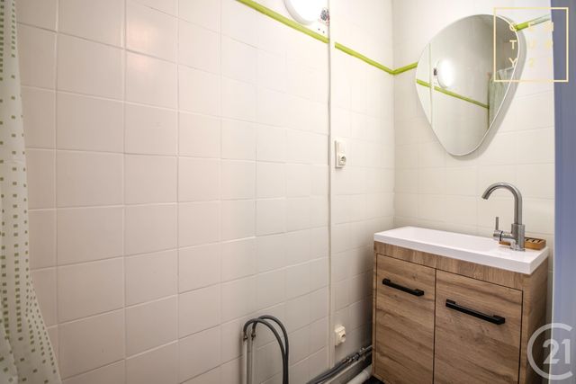 Appartement F1 à louer - 2 pièces - 35.56 m2 - MAUBEUGE - 59 - NORD-PAS-DE-CALAIS - Century 21 Art-Immo