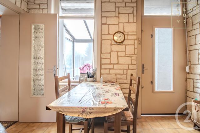 maison à vendre - 6 pièces - 143.34 m2 - FERRIERE LA GRANDE - 59 - NORD-PAS-DE-CALAIS - Century 21 Art-Immo