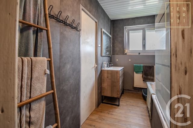 maison à vendre - 8 pièces - 147.29 m2 - CERFONTAINE - 59 - NORD-PAS-DE-CALAIS - Century 21 Art-Immo