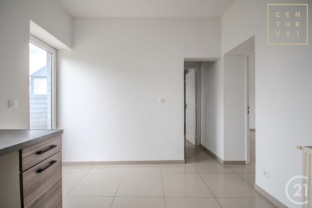 maison à louer - 5 pièces - 94.18 m2 - LOUVROIL - 59 - NORD-PAS-DE-CALAIS - Century 21 Art-Immo