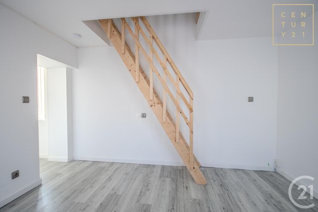 maison à louer - 3 pièces - 42.65 m2 - FERRIERE LA PETITE - 59 - NORD-PAS-DE-CALAIS - Century 21 Art-Immo