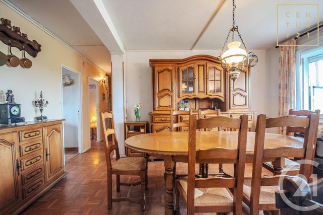 Appartement F5 à vendre - 5 pièces - 65.02 m2 - MAUBEUGE - 59 - NORD-PAS-DE-CALAIS - Century 21 Art-Immo