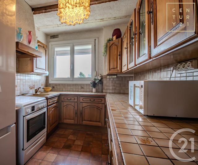 Appartement F5 à vendre - 5 pièces - 65.02 m2 - MAUBEUGE - 59 - NORD-PAS-DE-CALAIS - Century 21 Art-Immo