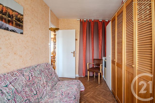 Appartement F5 à vendre - 5 pièces - 65.02 m2 - MAUBEUGE - 59 - NORD-PAS-DE-CALAIS - Century 21 Art-Immo