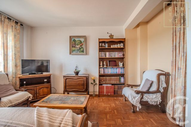 Appartement F5 à vendre - 5 pièces - 65.02 m2 - MAUBEUGE - 59 - NORD-PAS-DE-CALAIS - Century 21 Art-Immo