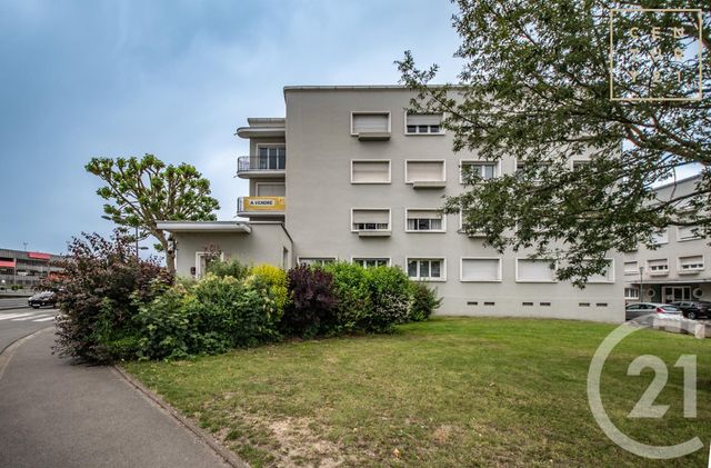 Appartement F4 à vendre - 4 pièces - 75.57 m2 - MAUBEUGE - 59 - NORD-PAS-DE-CALAIS - Century 21 Art-Immo