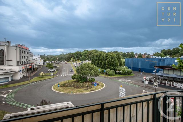 Appartement F4 à vendre - 4 pièces - 75.57 m2 - MAUBEUGE - 59 - NORD-PAS-DE-CALAIS - Century 21 Art-Immo